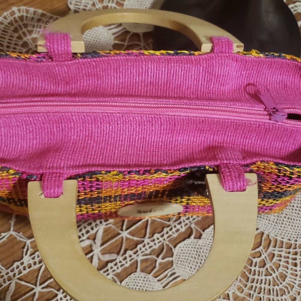 Purse - Picture 4 of 9